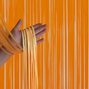 Imagen de CORTINA DE PLÁSTICO NARANJA   1 pza. 1x2m.