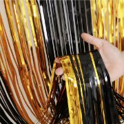 Imagen de CORTINA METÁLICA BICOLOR NEGRO-DORADO 1 pza.1 x 2m.